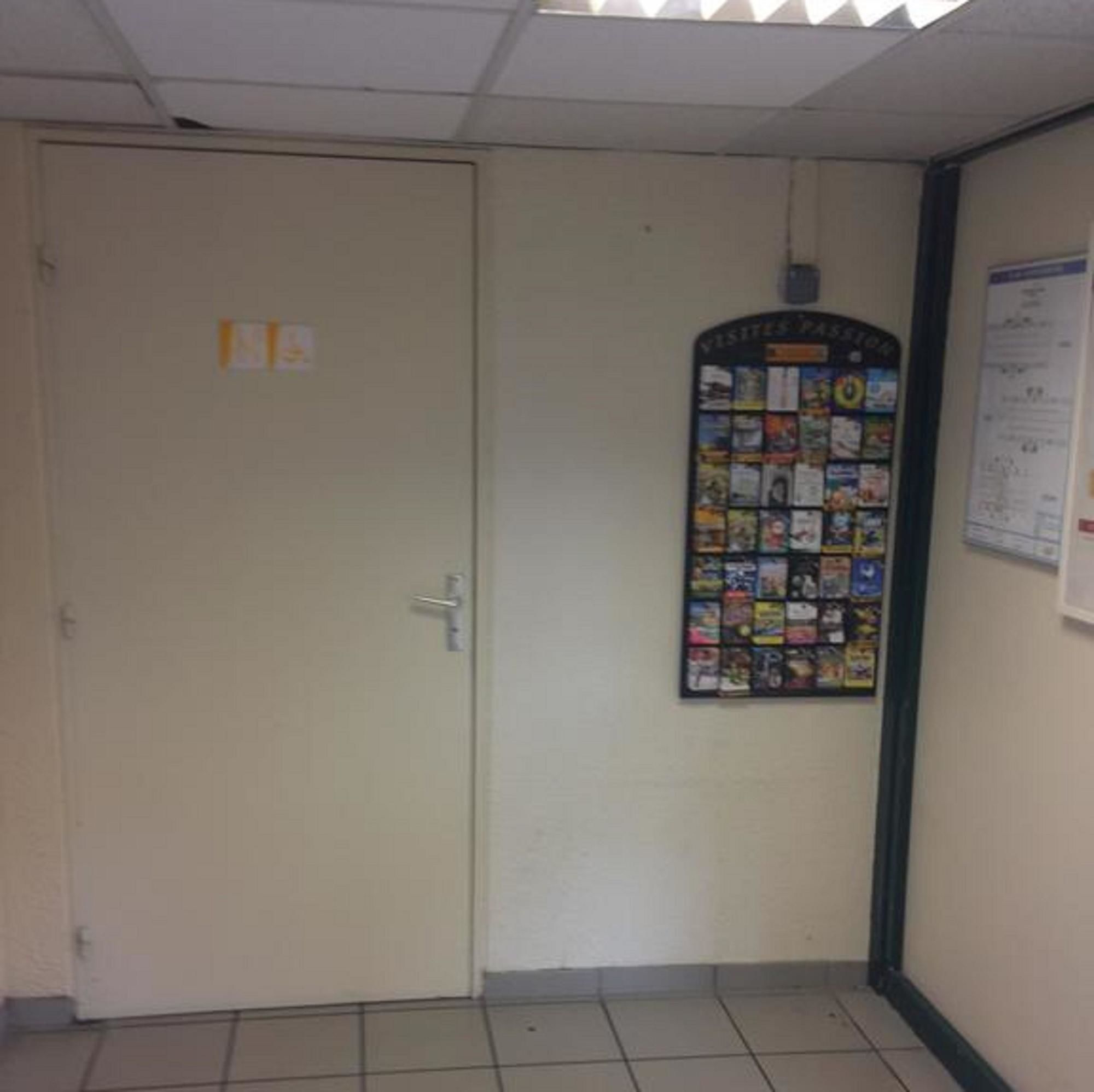 Фото Hotel Première Classe Salon De Provence