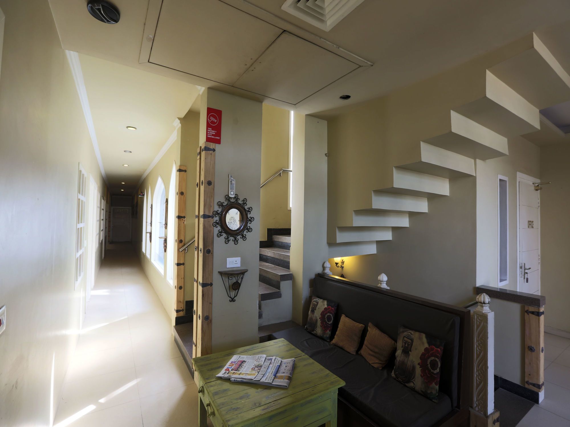 Фото Oyo 364 Hotel Dev Villas