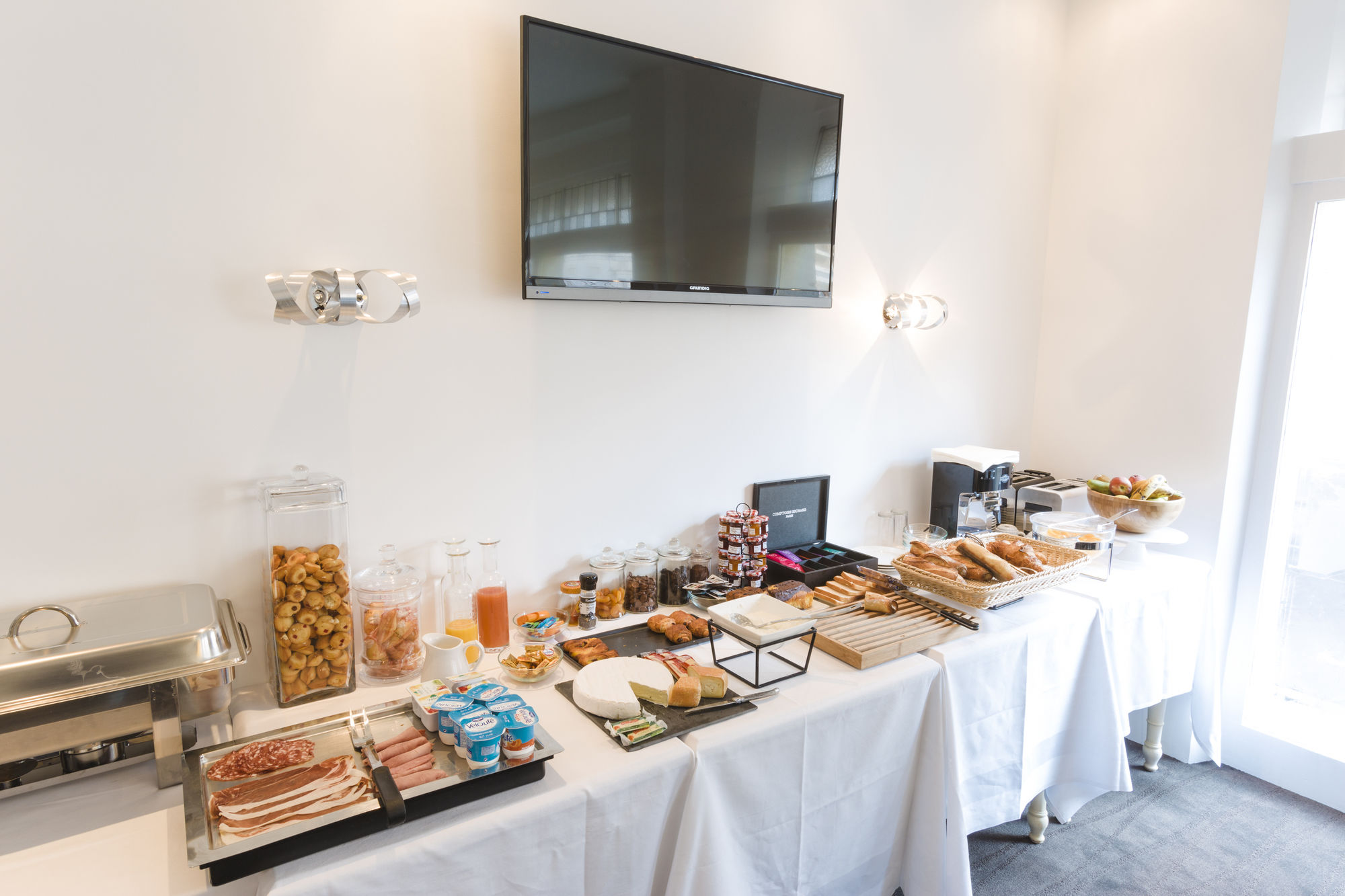 Фото Hôtel Le Saint Louis