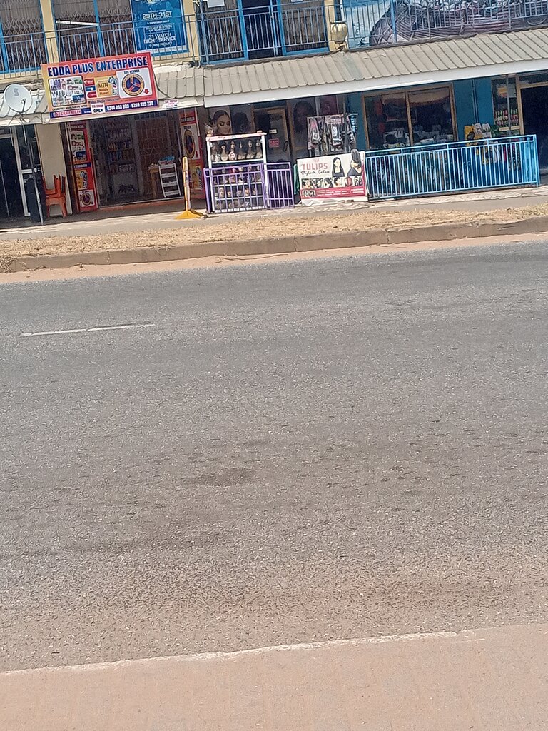 Beauty salon Tolips Stylish Salon, Accra, photo