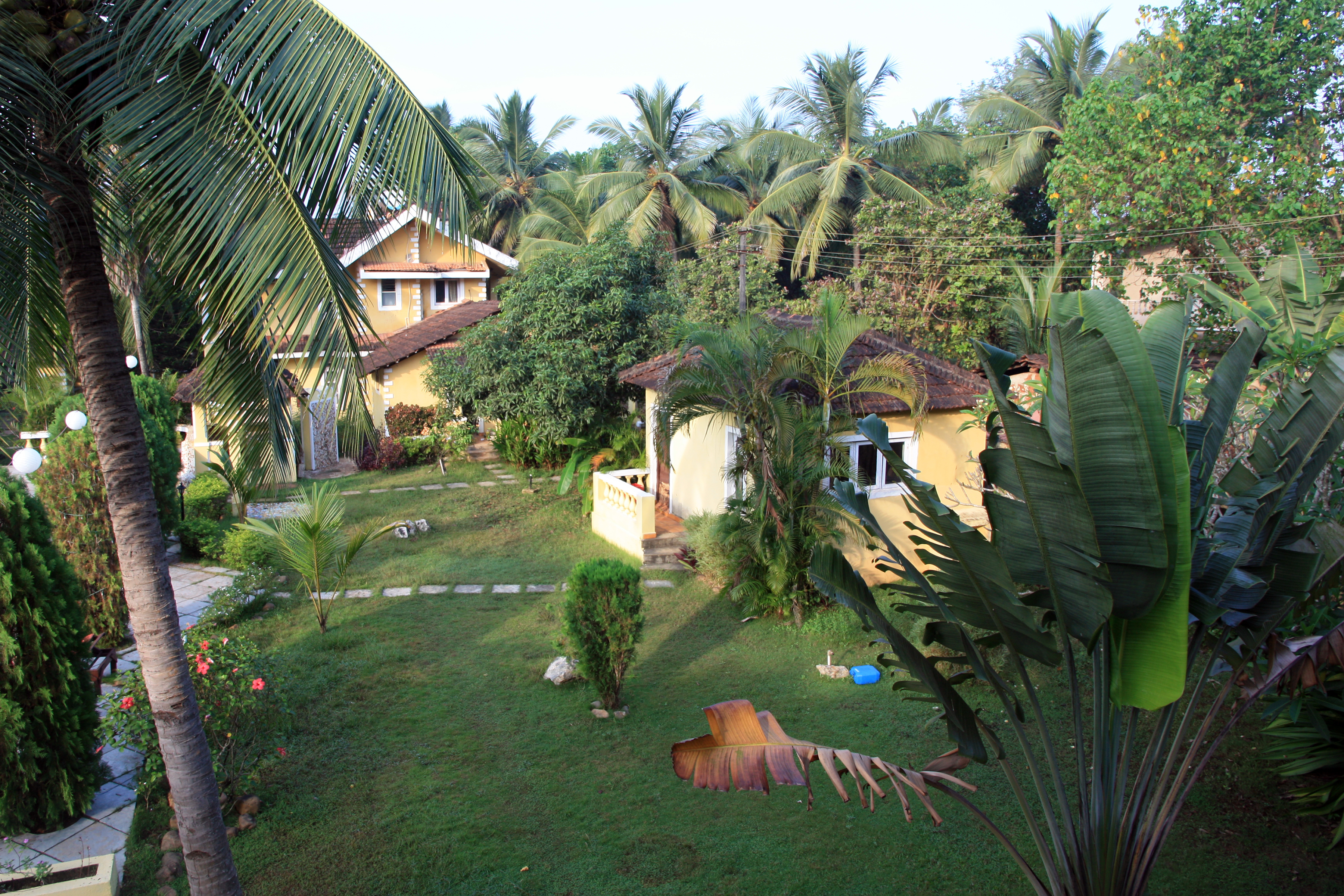 Фото Holiday Beach Resort mrkt by Splenor