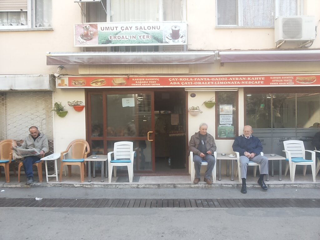 Kafe Umut Çay Salonu, Konak, foto