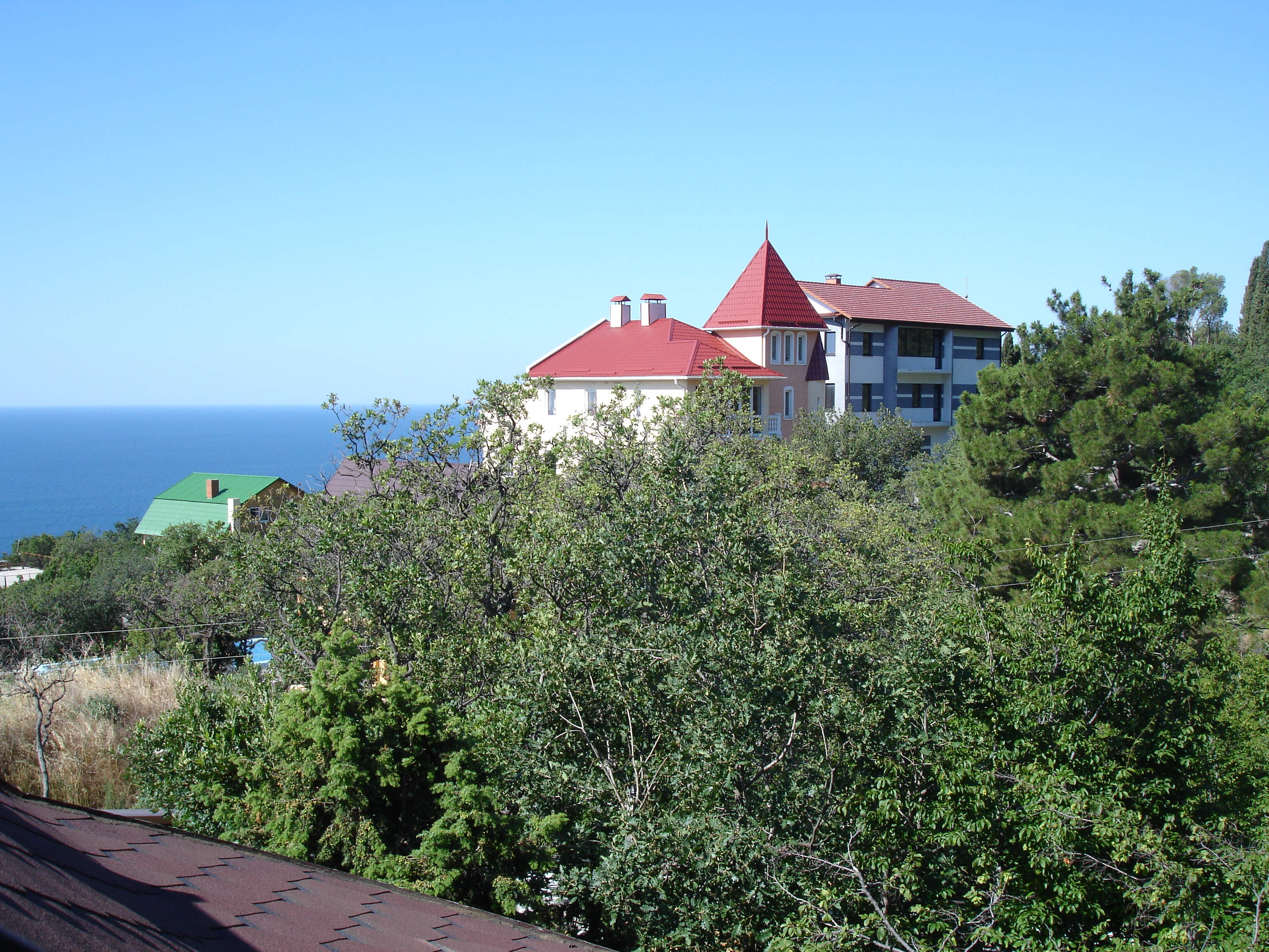 Фото отеля 2