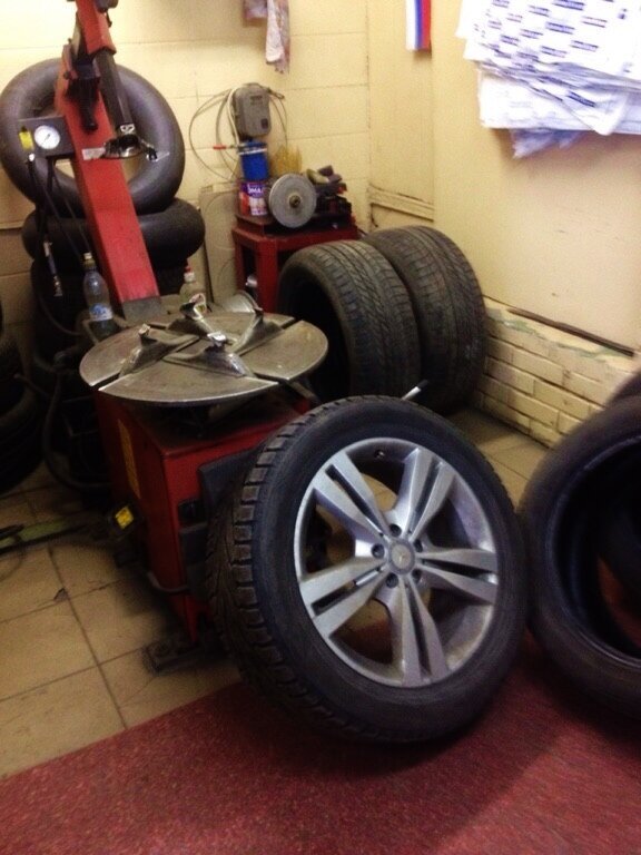 blizhayshie-shinomontazh-s-metro-kievskaya