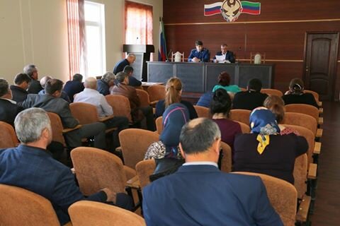 Órganos de supervisión estatal Kontrolno-Schetnaya Palata Administratsii Lakskogo rayona, Gu, , foto