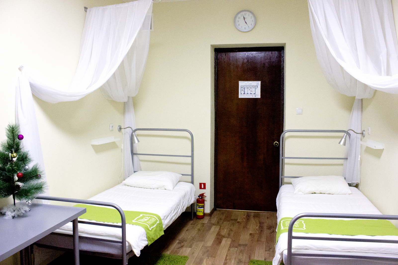 Фото Найс Красные ворота