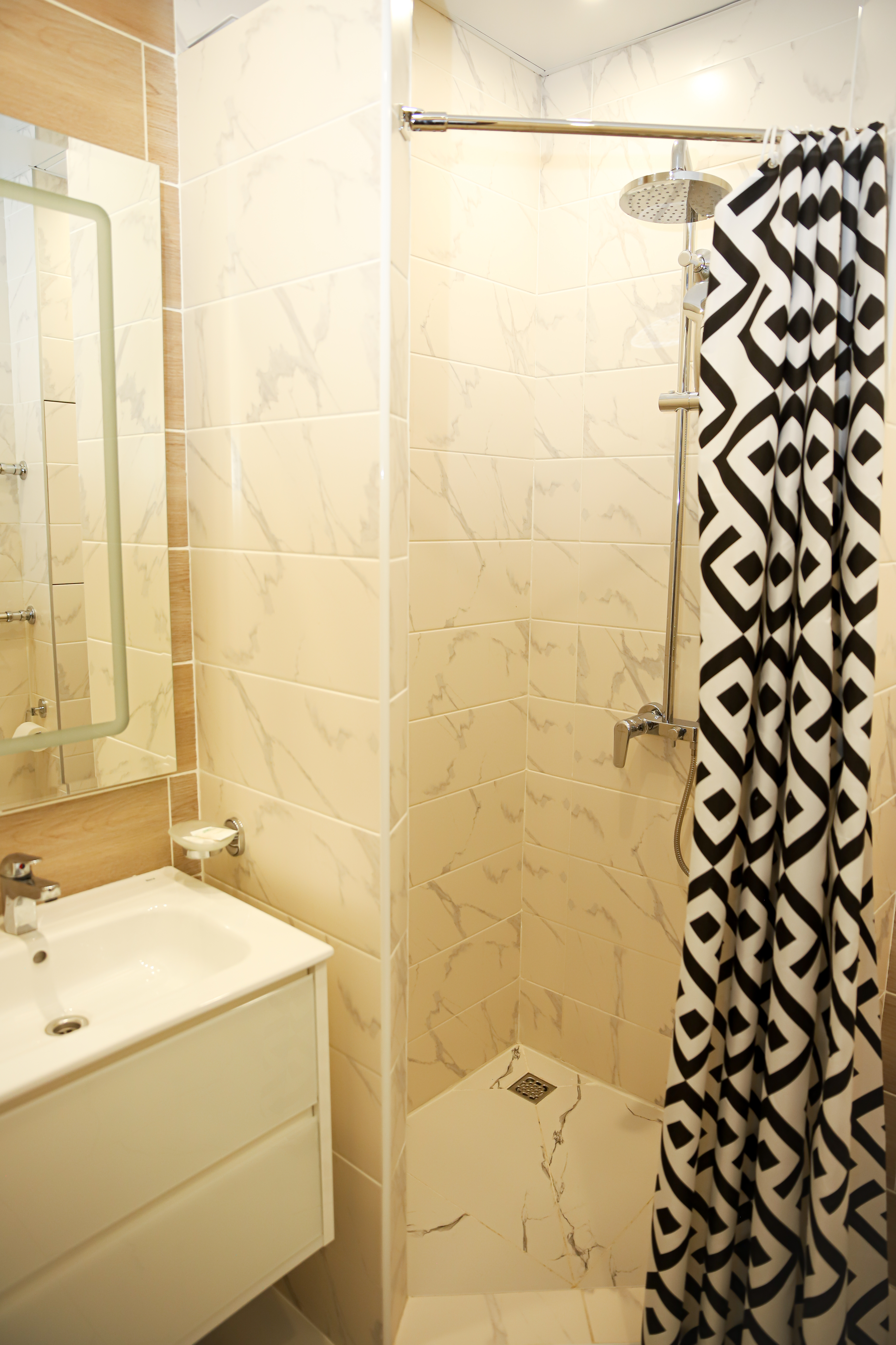 Фото Этилия