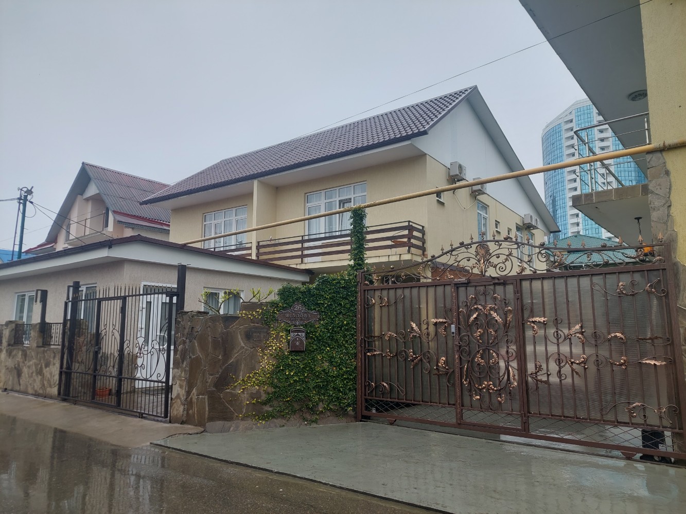 Фото отеля 2