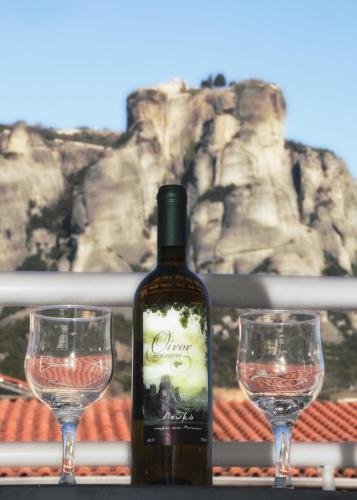 Фото Alexiou Hotel