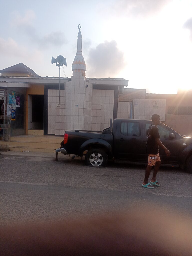Mosque Mosque, Accra, photo