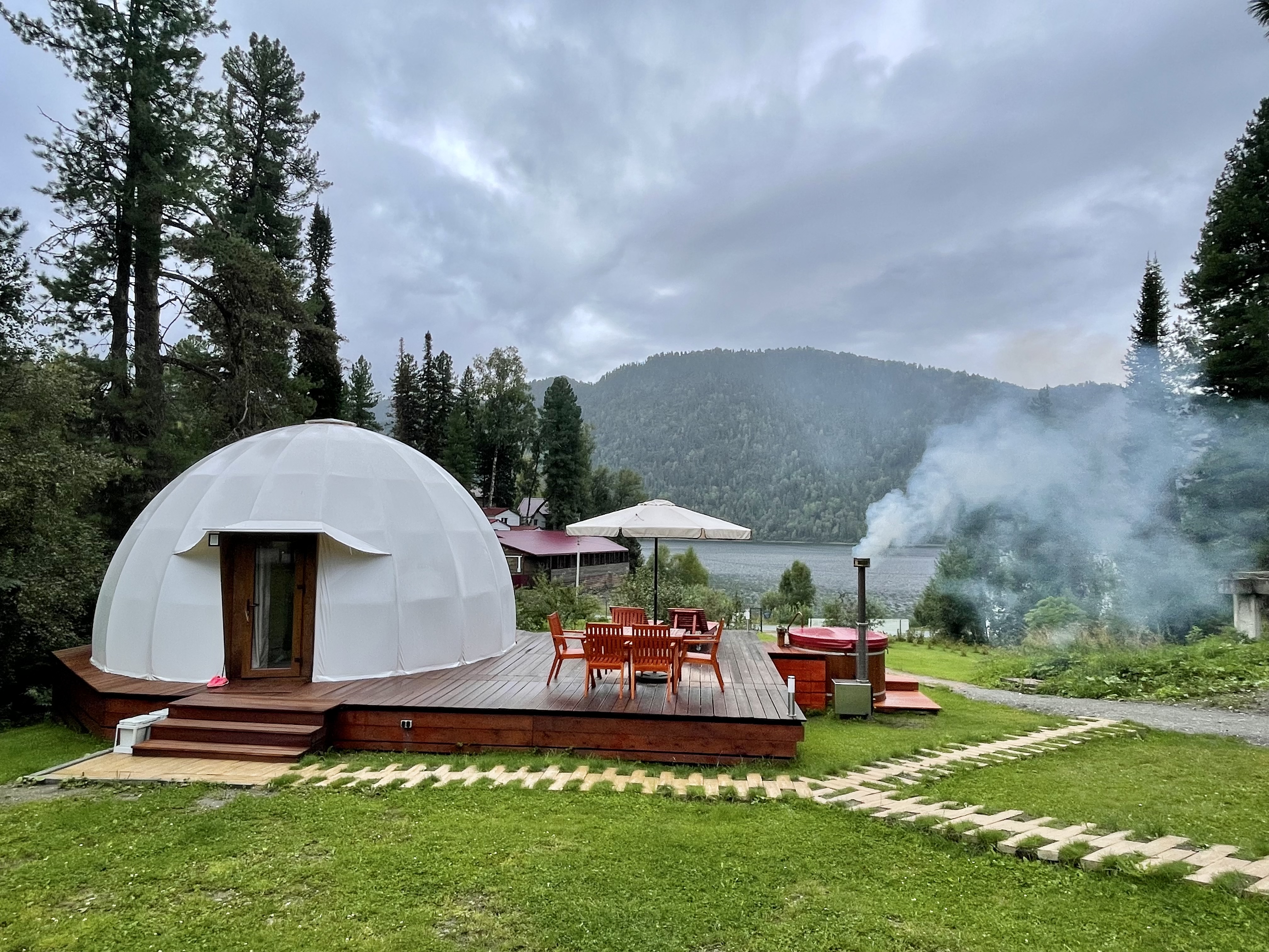 Фото отеля 1