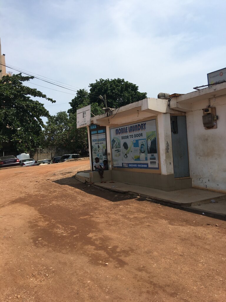 Mobile network operator Mobile operator, Accra, photo