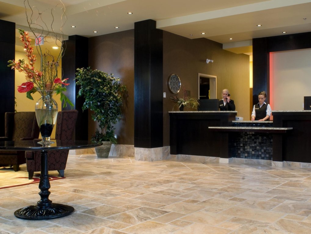 Фото Best Western Sunrise Inn & Suites