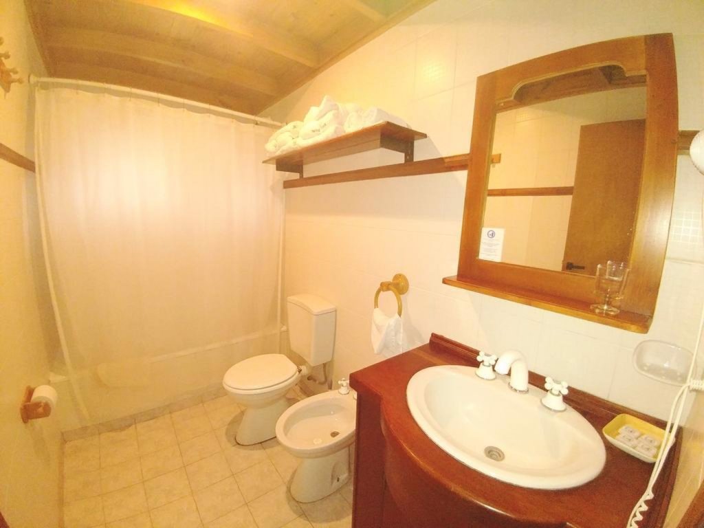 Фото Spring Creek Lodge