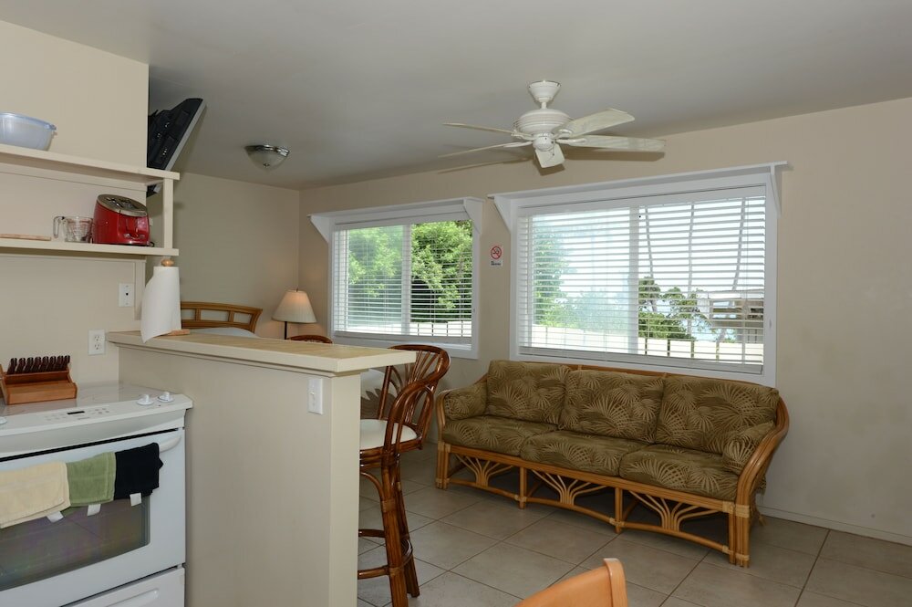 Фото Waimanalo Beach Cottages