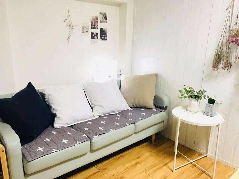 Фото 1 Kay House - Place 4 - Hostel