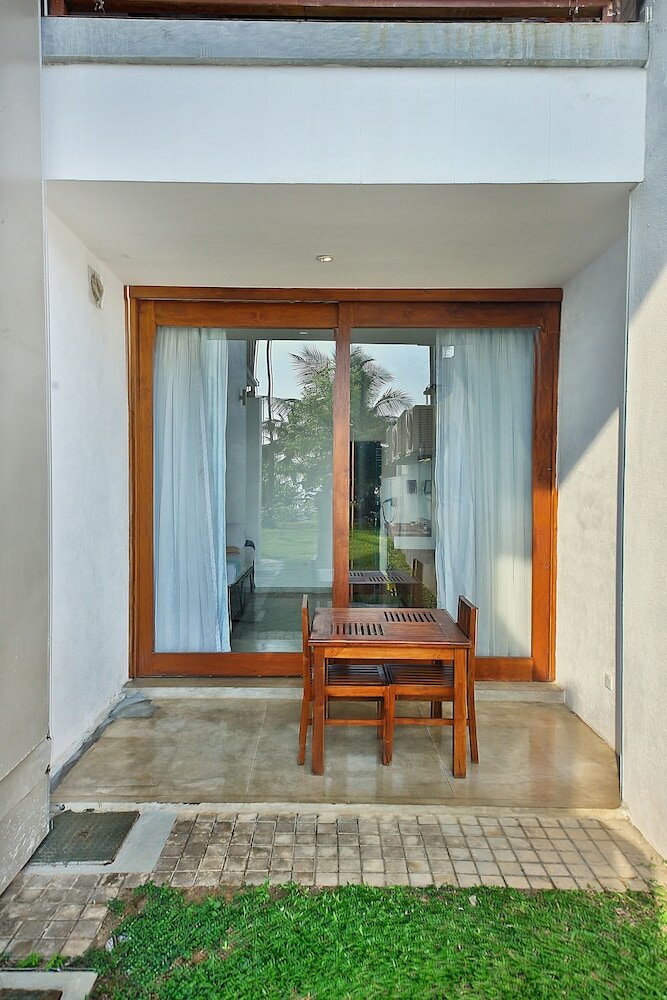 Фото R Degrees - Ambalangoda