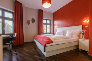 Гостиница The Circus Hotel