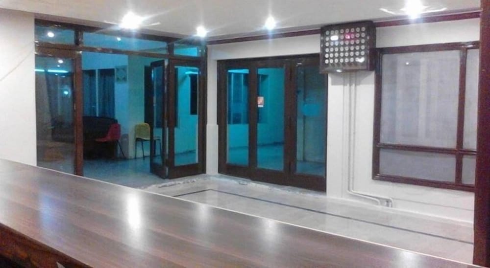 Фото Bloom Star Hotel