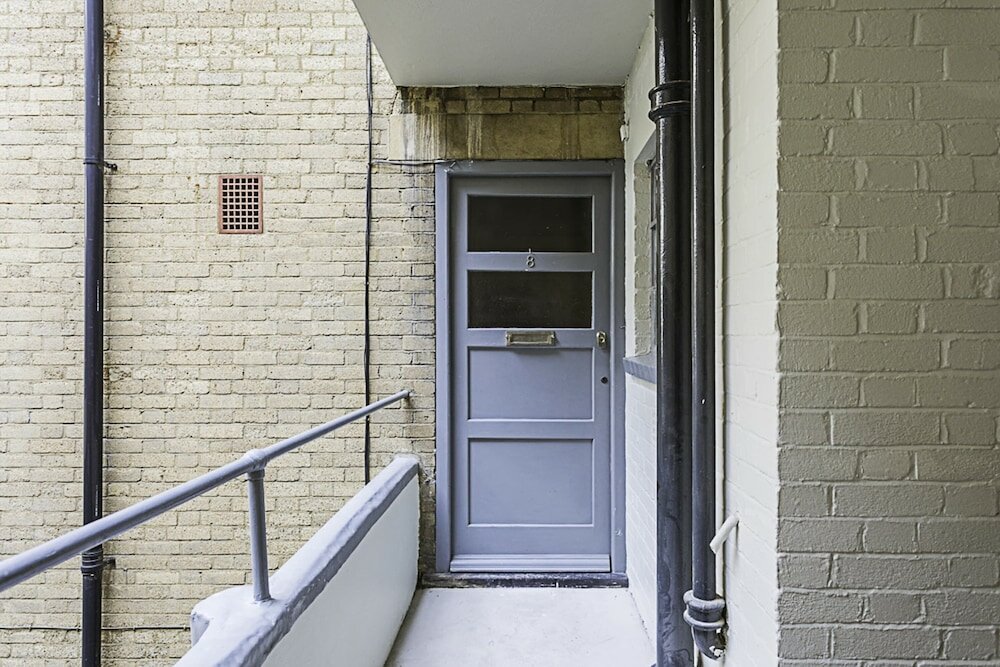 Фото Highgate Haven: A Beautiful Apartment