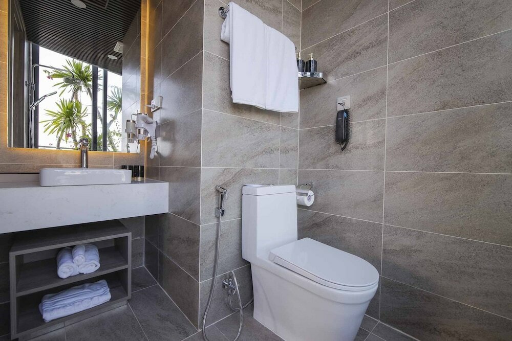 Фото Haian Riverfront Hotel Da Nang