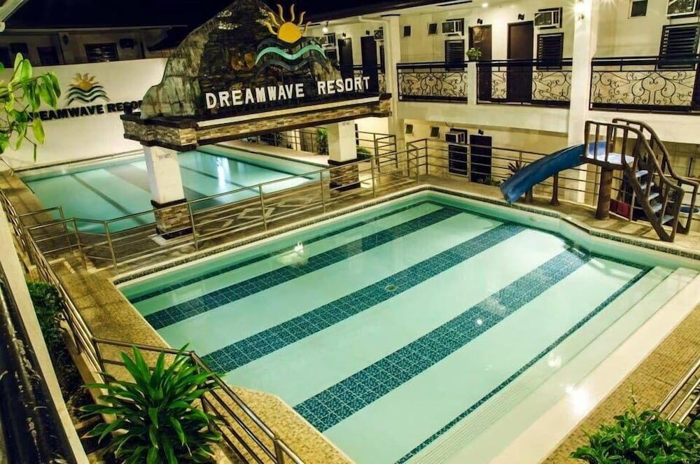 Hotel Dreamwave Resort Pansol, Calamba, photo