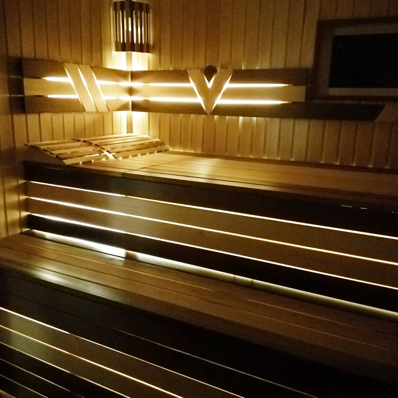 Фото Дом с причалом на Селигере 12