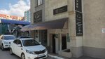 Womans way (Revolutsionnaya Street, 126) ، شريط حاجب العين