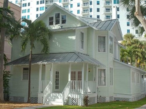 Гостиница Selina Miami River в Майами