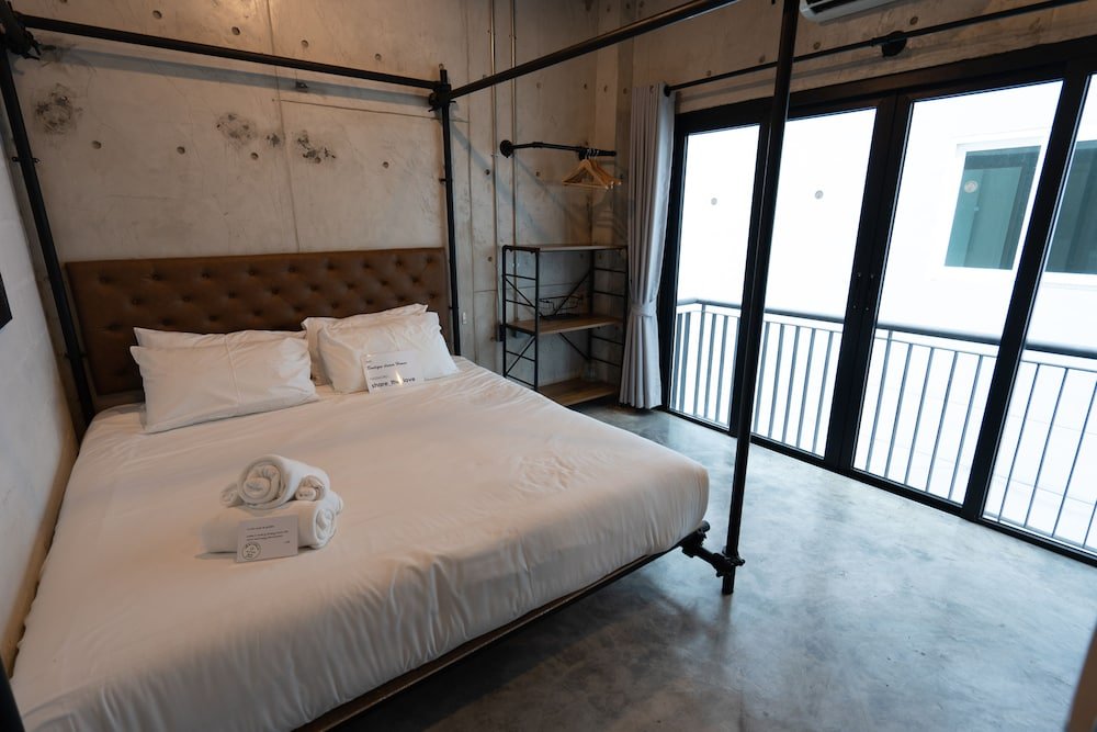 Фото La Petite France