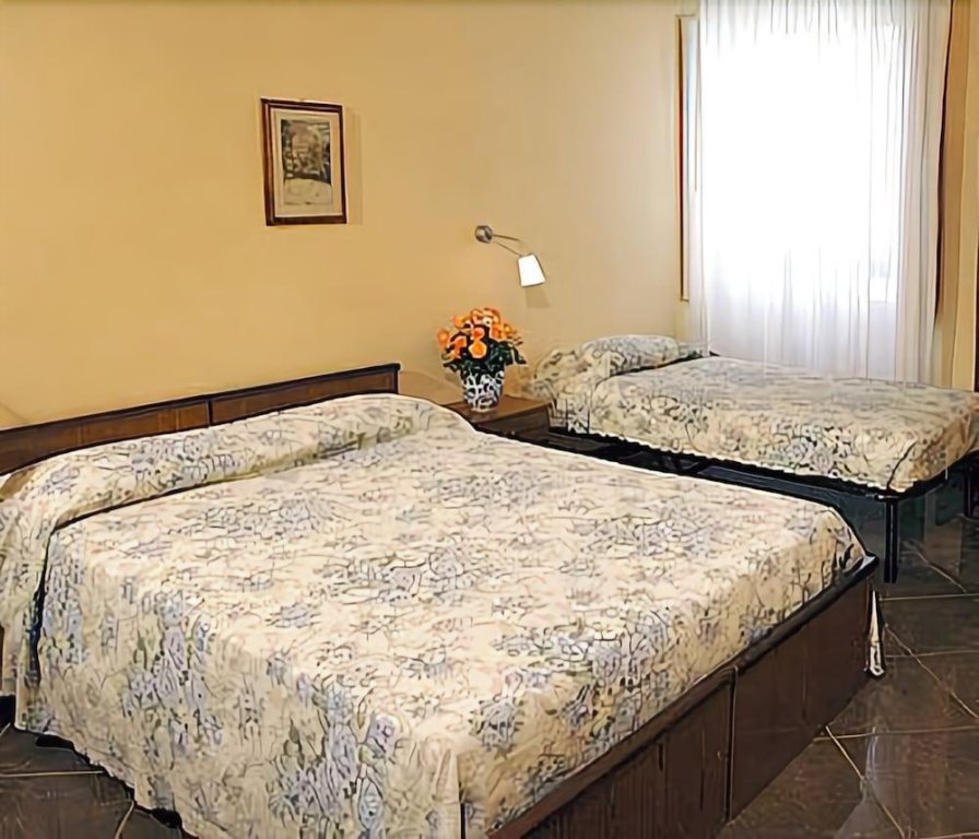 Фото National Left