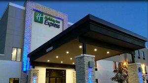 Holiday Inn Express & Suites Blackwell, an Ihg Hotel