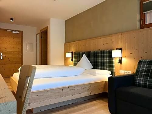 Фото Hotel Schoenblick