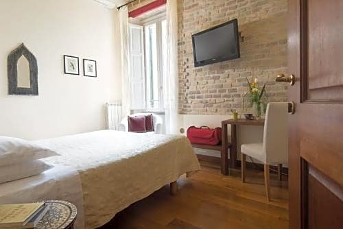 Фото Palm Gallery Hotel