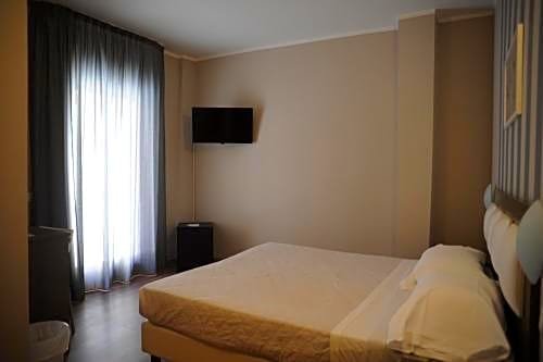 Фото Gg8 Restaurant & Hotel