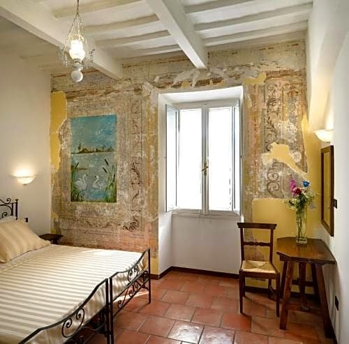 Фото Hotel Porta Marmorea