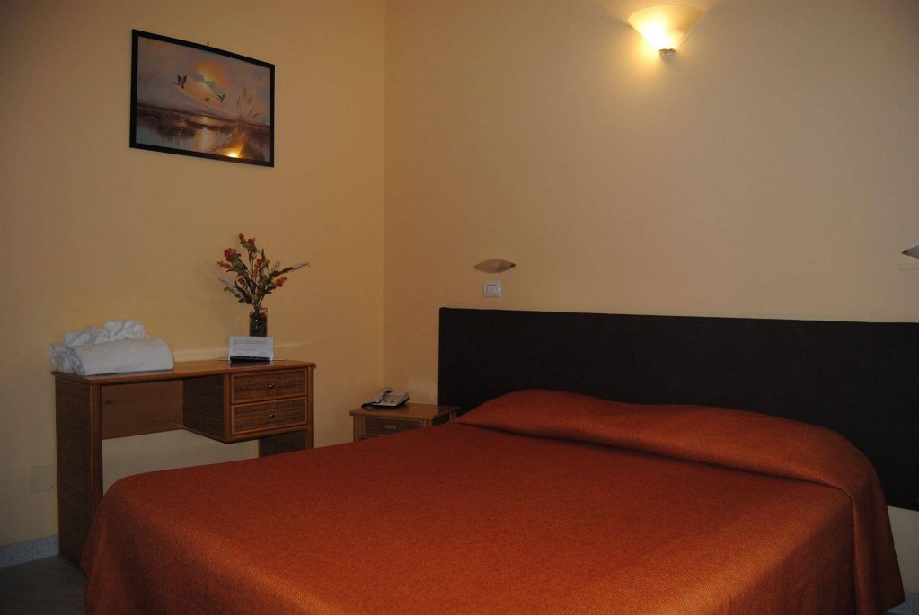 Фото Borghetto Hotel