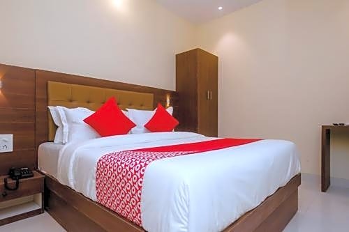 Фото Capital O 29143 Embassy Suites