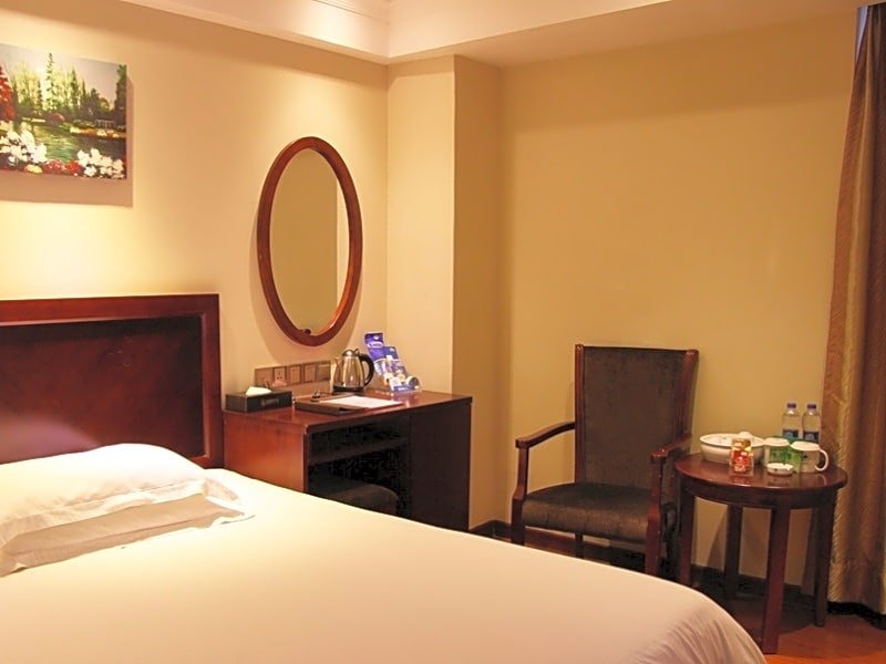 Фото GreenTree Inn Shantou Jinhu Road Business Hotel
