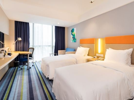 Фото Holiday Inn Express Fuzhou Downtown, an Ihg Hotel