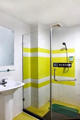 Фото 7 Days Inn Guangzhou Guihua Gang Branch