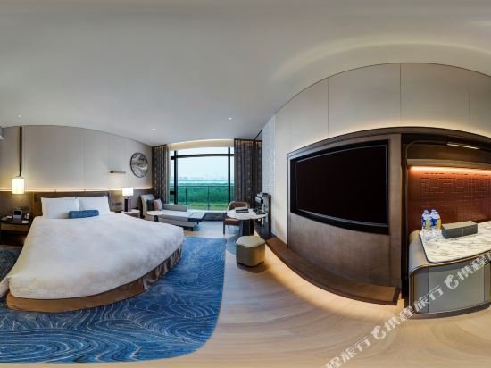 Фото Hualuxe Nanjing Yangtze River, an Ihg Hotel