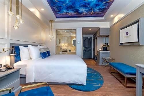 Фото Grand Mercure Yangon Golden Empire