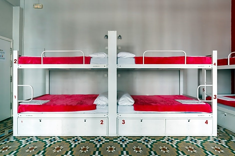 Фото Red Nest Hostel Valencia