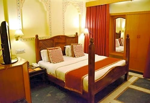 Фото Hotel Fort Chandragupt Jaipur
