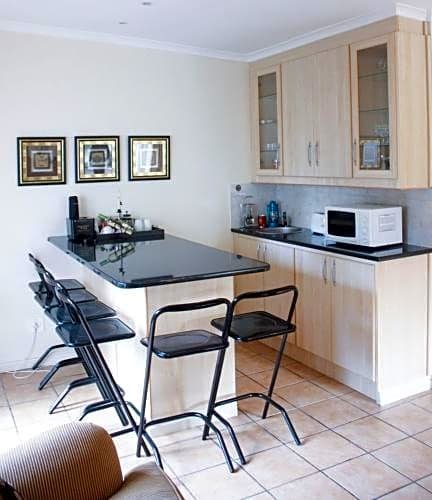 Фото Riversong Guest House