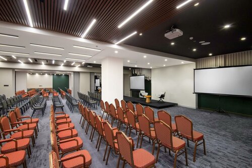 Гостиница Holiday Inn Yereva Republic Square в Ереване