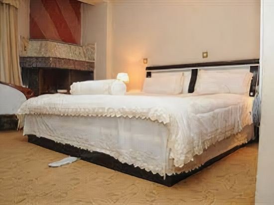 Фото De Leopol Hotel