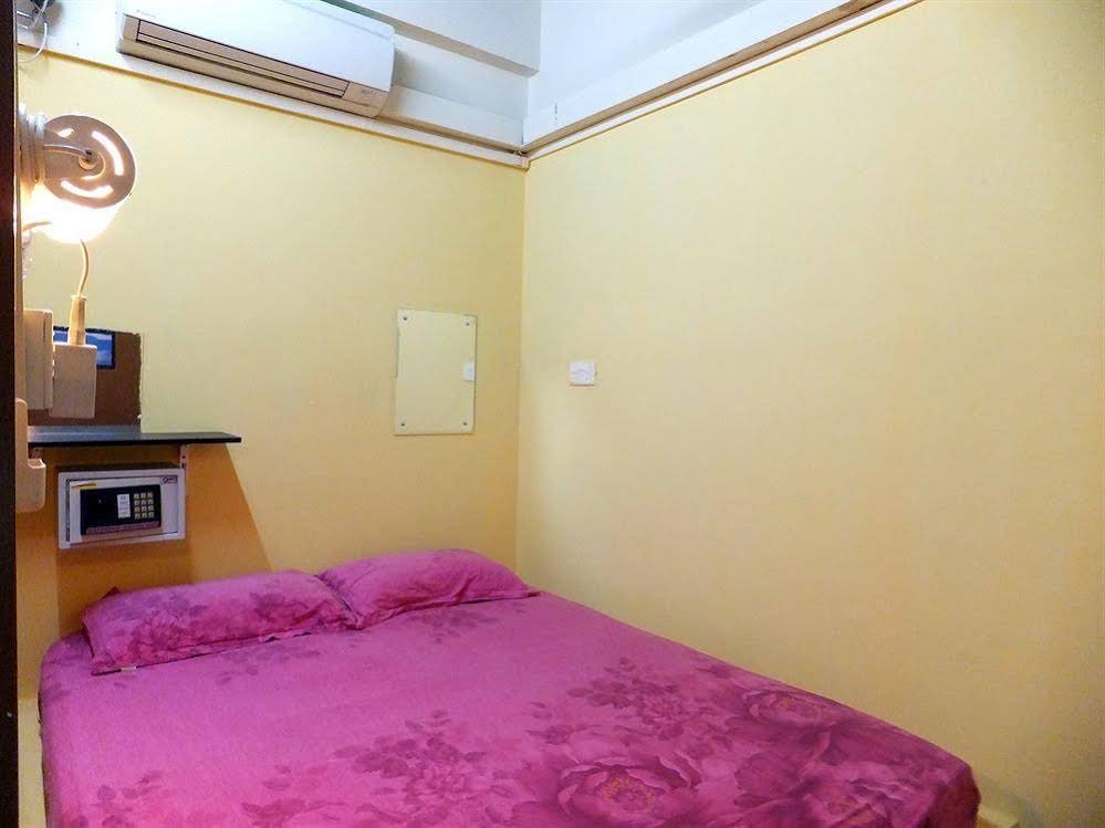 Фото Bond Boutique Capsule Hotel at Bugis - Hostel