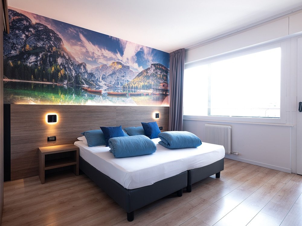 Фото Hi Hotel - Wellness & SPA